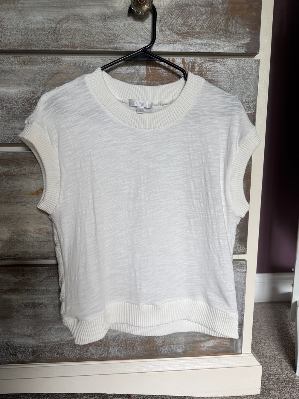 Stitch Fix Design History Embroidered Short Sleeve Tee